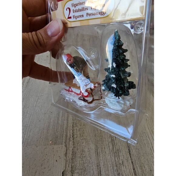 Lemax sled snowball ready tree set Xmas village new - Picture 4 of 5